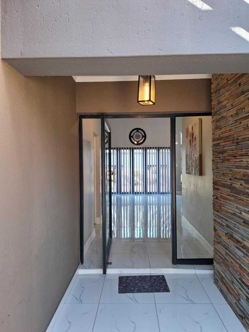 4 Bedroom Property for Sale in Leloko North West